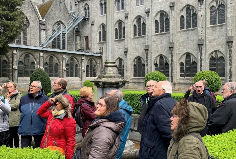 L'ABBAYE DE MAREDSOUS PAR LES DRAISINES